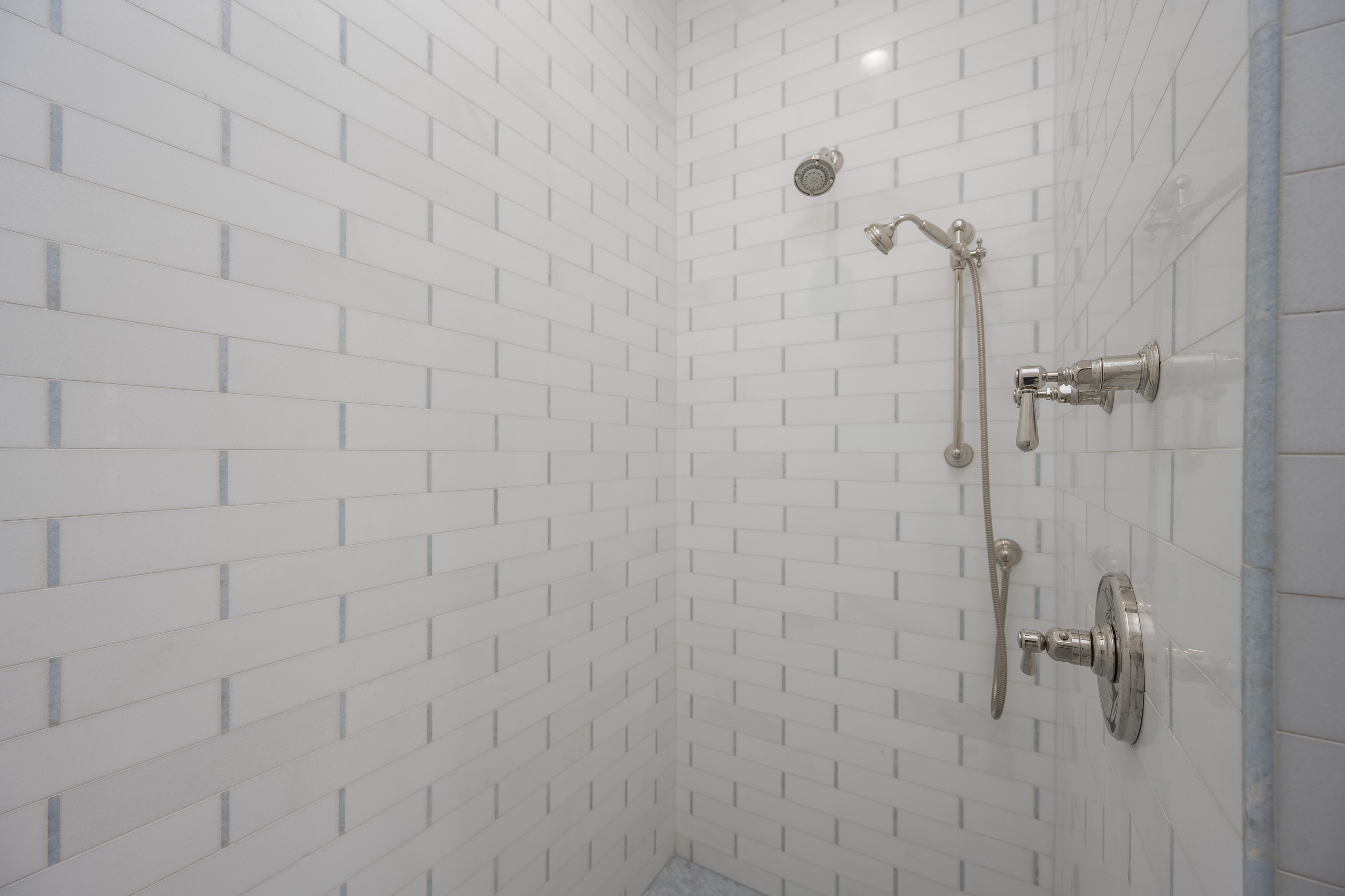 1041 West Vista Way image 46